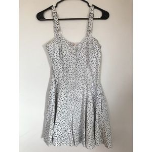 🔻Sold🔻Vintage Energie Medium Floral Flare Romper